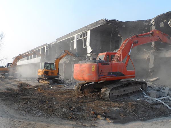 北京新机场跑道上最后一座变电站完成退运香蕉成人电影